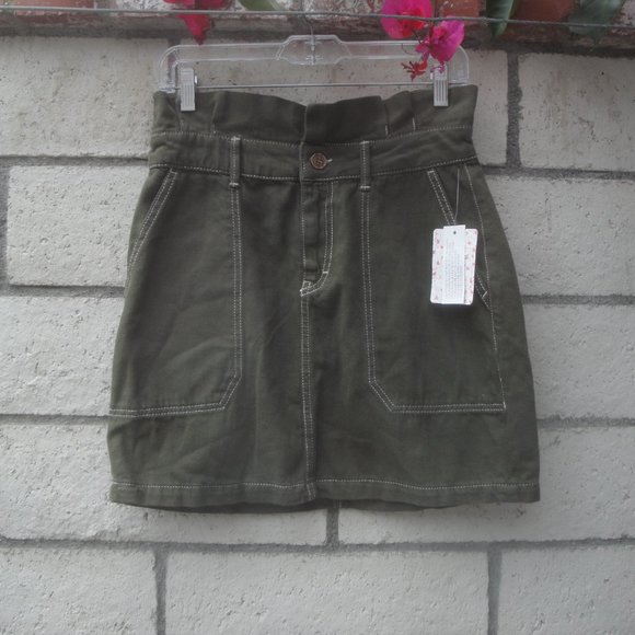 Free People Skirt Size 8 Army Green Mini with white topstitching NEW Fall - Picture 2 of 4